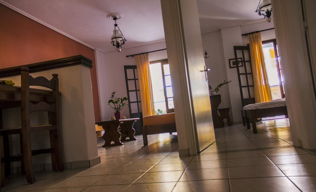 Hesperia Hotel Karlovassi Pokoj fotografie