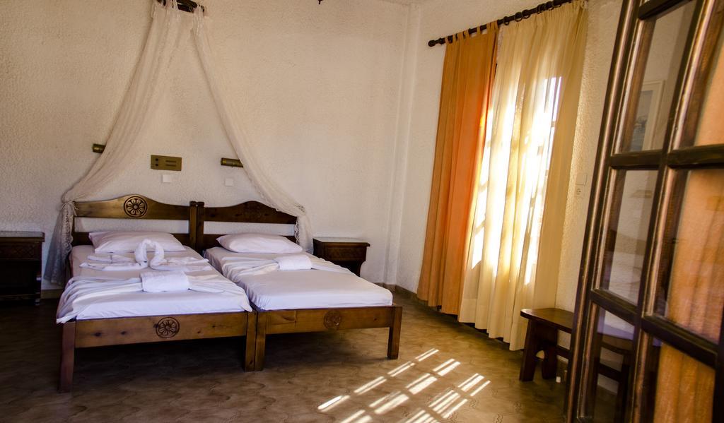 Hesperia Hotel Karlovassi Pokoj fotografie