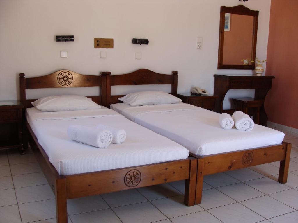 Hesperia Hotel Karlovassi Pokoj fotografie